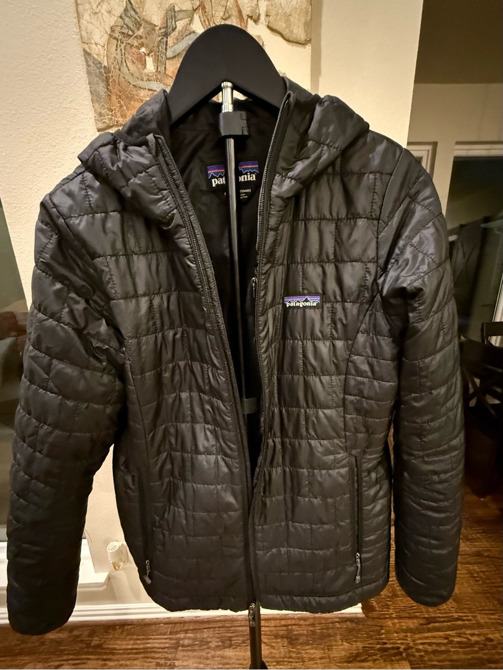 Patagonia women’s Black Quilted Hooded Jacket